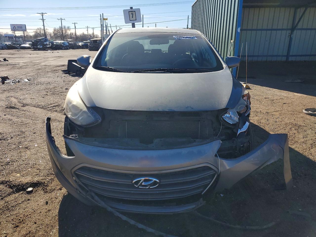2017 HYUNDAI ELANTRA GT photo 5