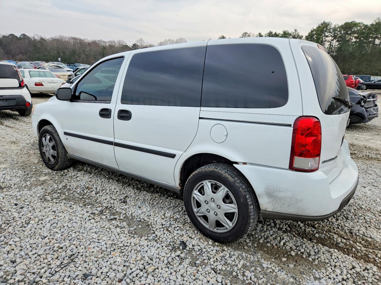 2007 CHEVROLET UPLANDER LS photo 2