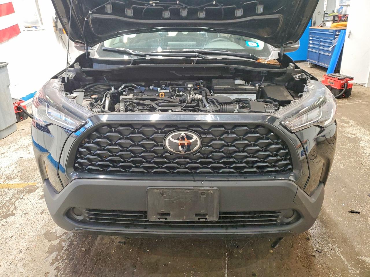 2024 TOYOTA COROLLA CROSS LE photo 12