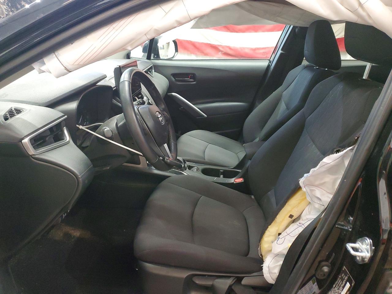 2024 TOYOTA COROLLA CROSS LE photo 7
