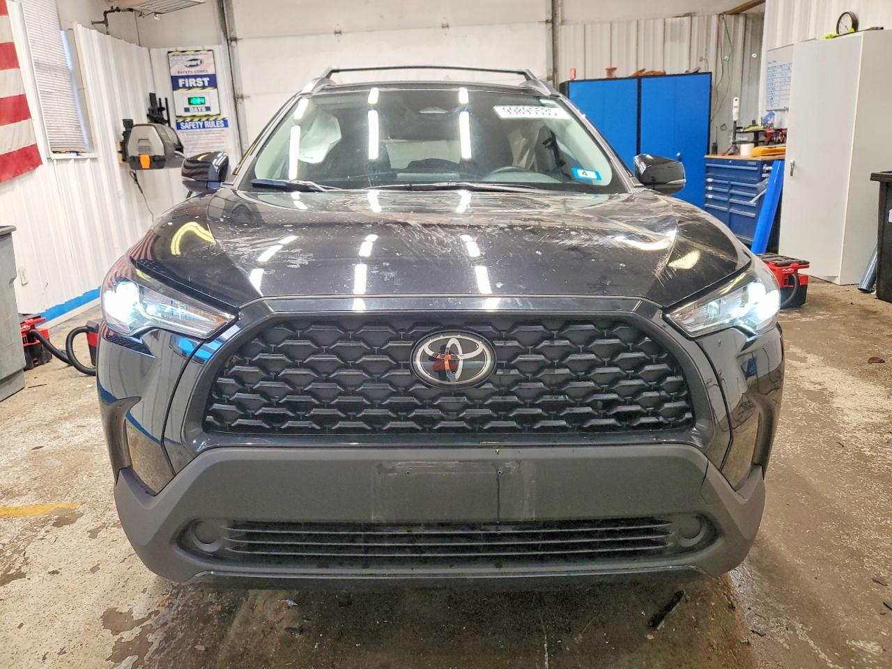 2024 TOYOTA COROLLA CROSS LE photo 5