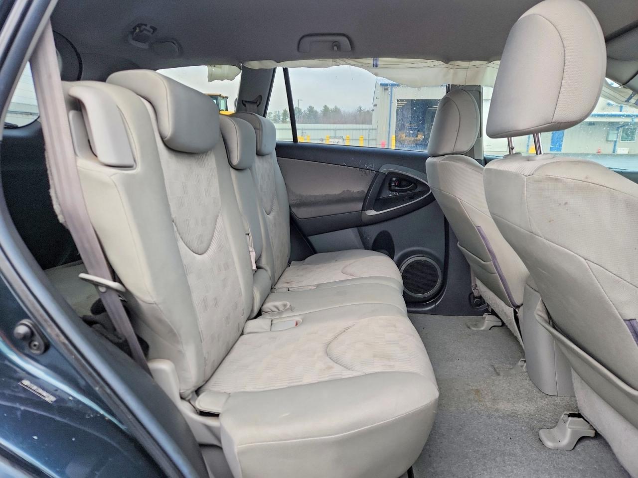 2009 TOYOTA RAV4 photo 11