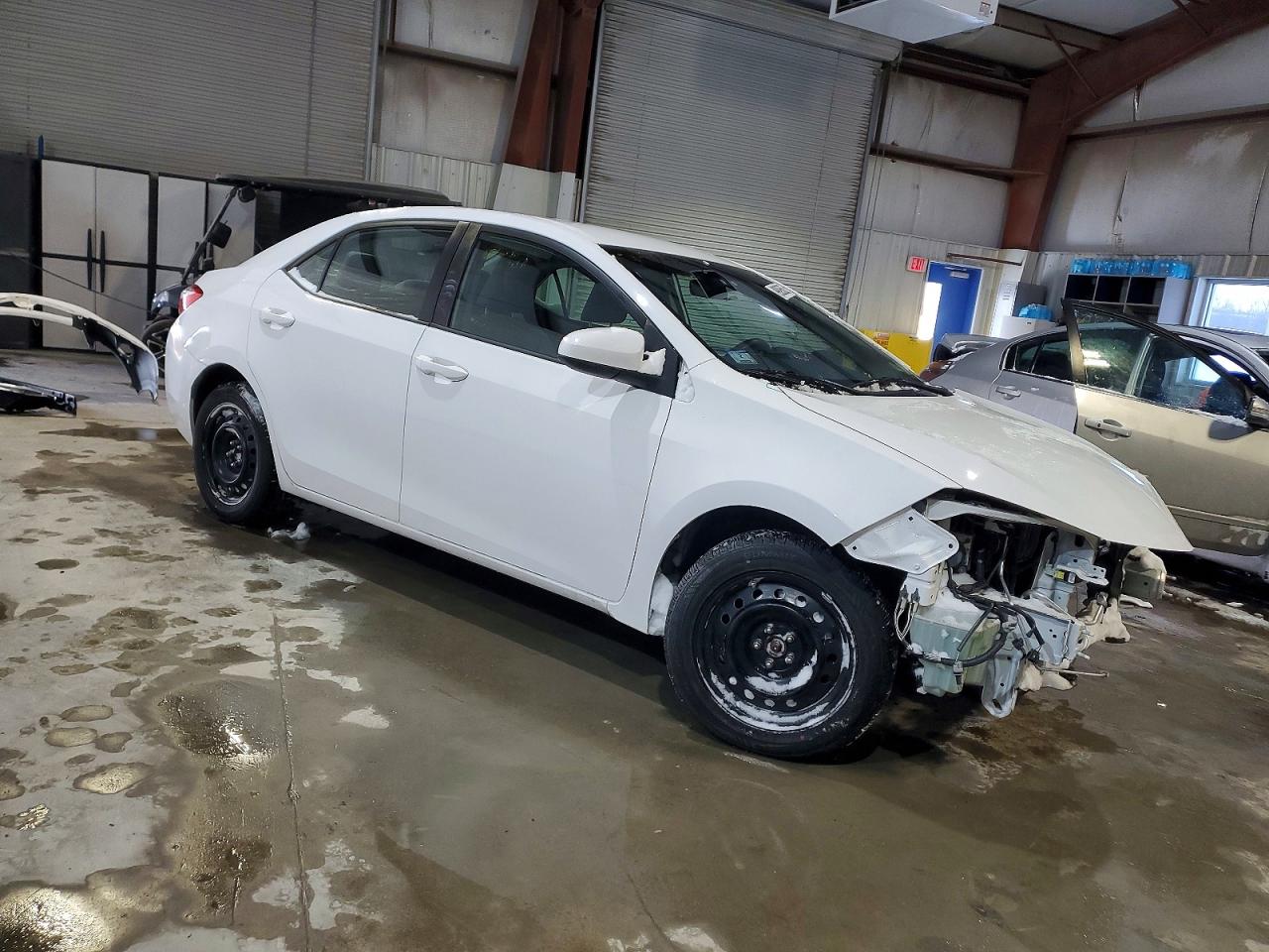 2015 TOYOTA COROLLA L photo 4