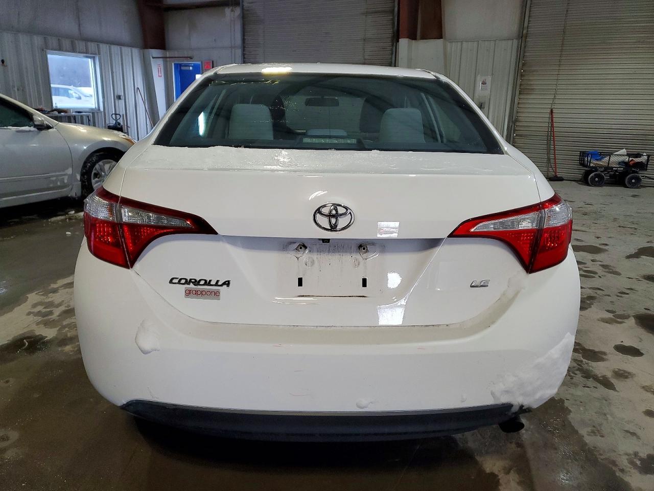 2015 TOYOTA COROLLA L photo 6