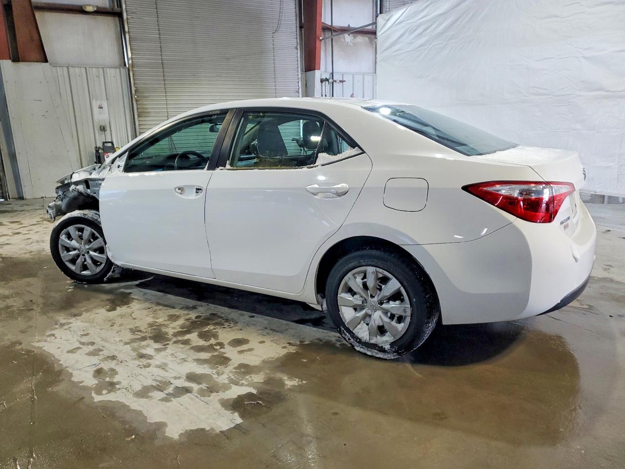 2015 TOYOTA COROLLA L photo 2
