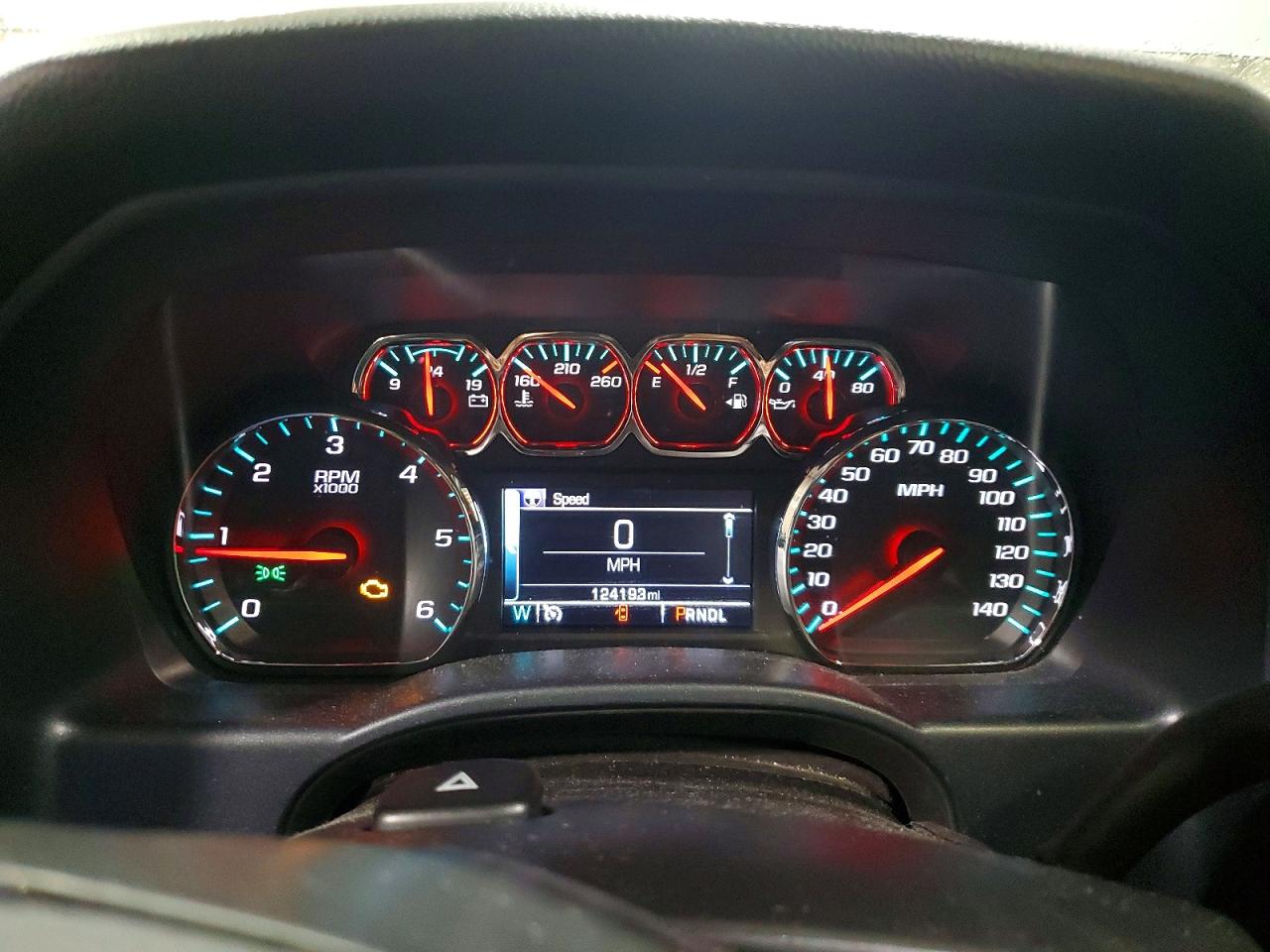 2018 CHEVROLET SILVERADO K1500 LT photo 9
