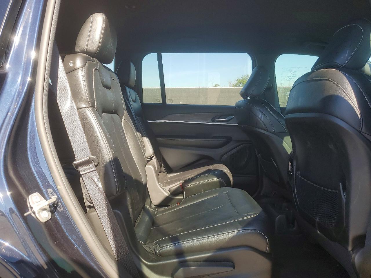 2024 JEEP GRAND CHEROKEE L LIMITED photo 11