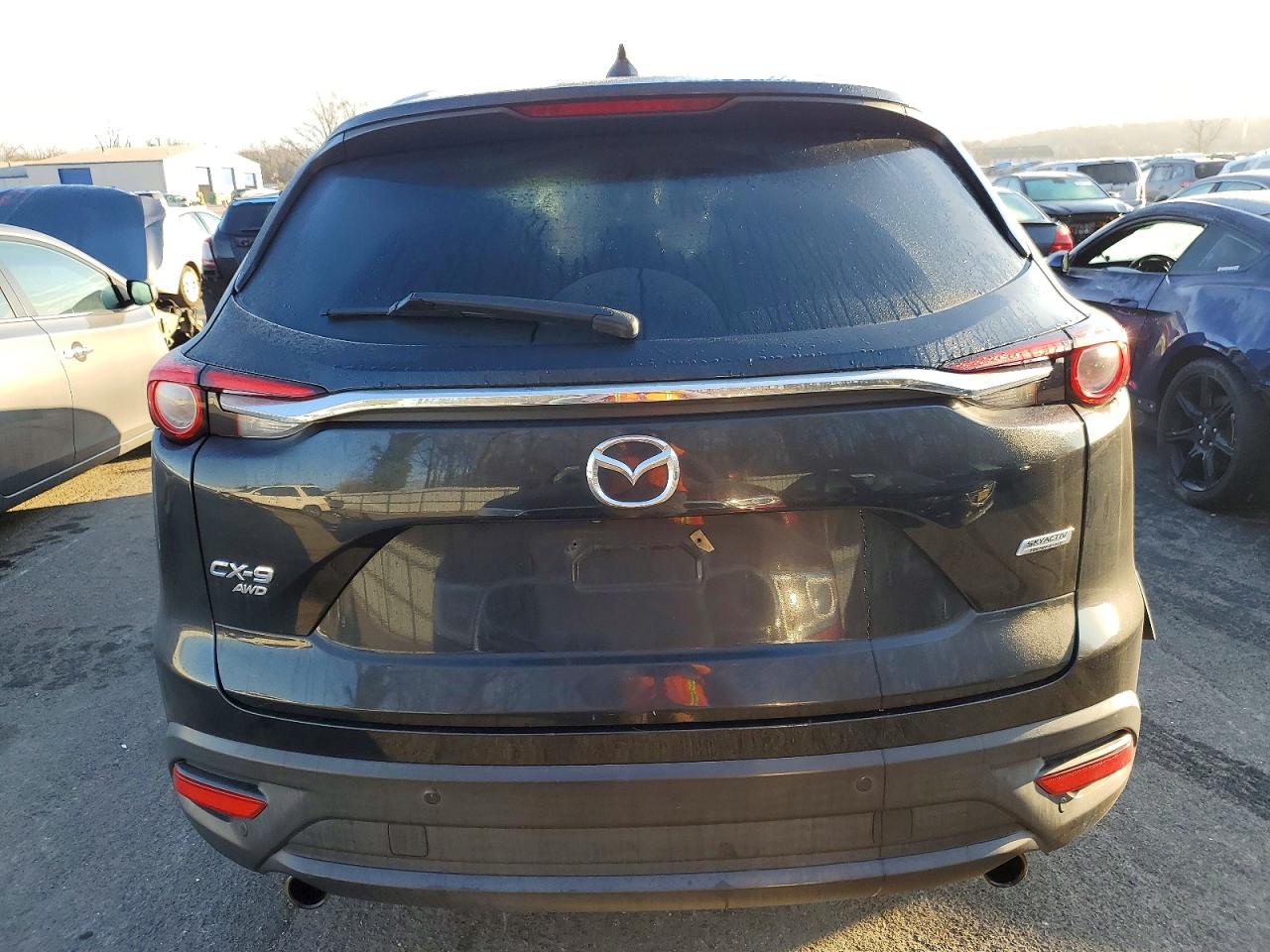 2018 MAZDA CX-9 TOURING photo 6