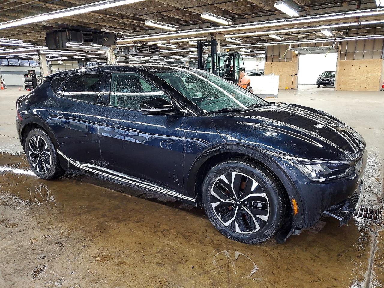 2023 KIA EV6 WIND photo 4