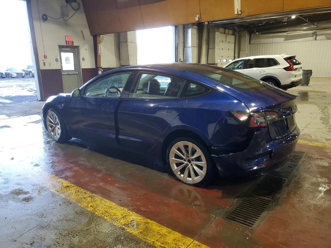 2022 TESLA MODEL 3 photo 2