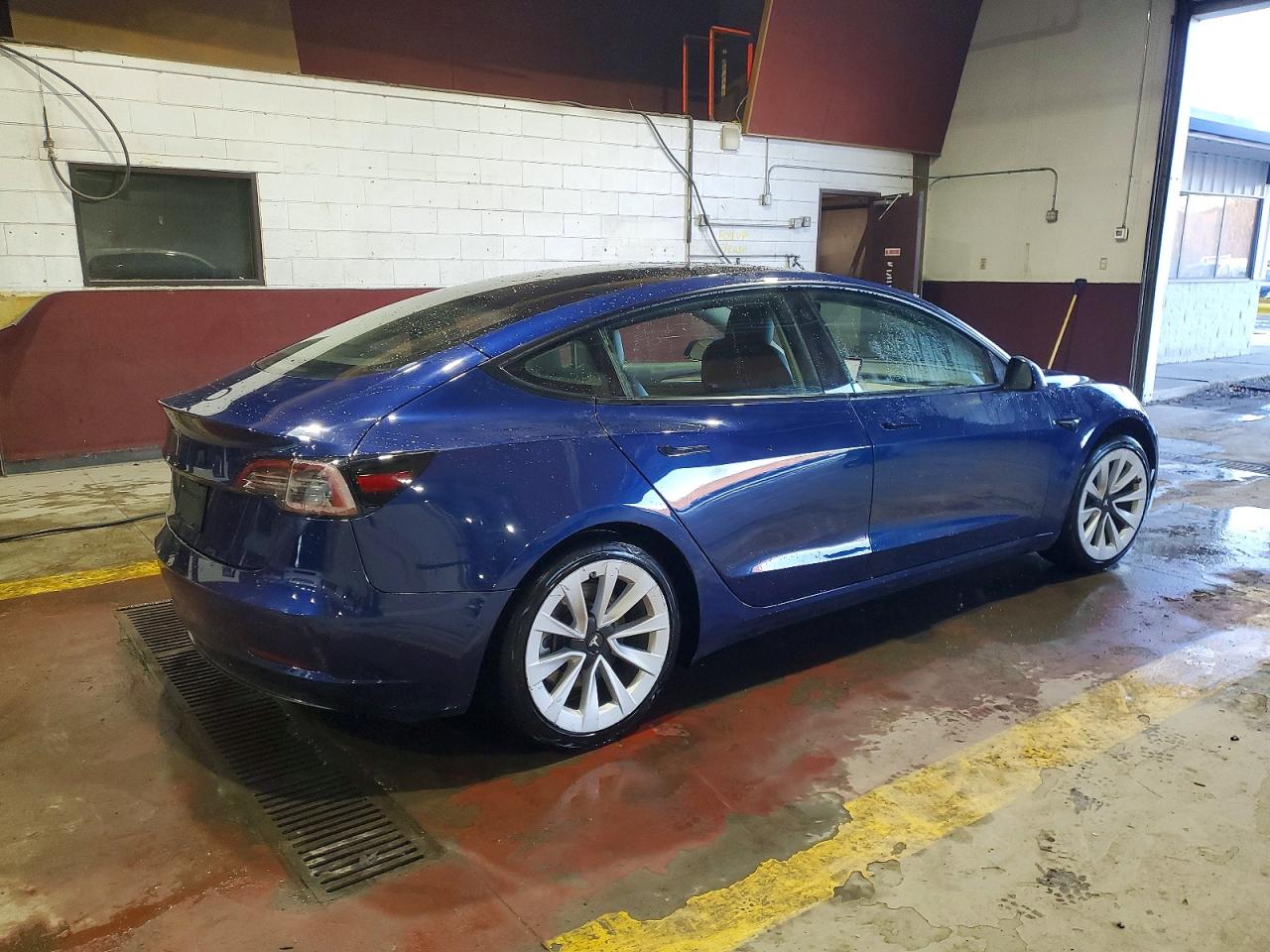 2022 TESLA MODEL 3 photo 3