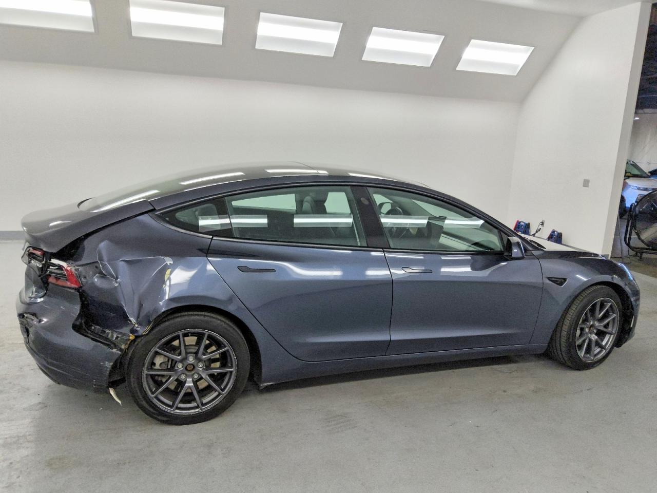 2023 TESLA MODEL 3 photo 3