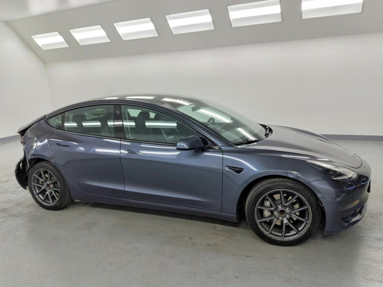 2023 TESLA MODEL 3 photo 4