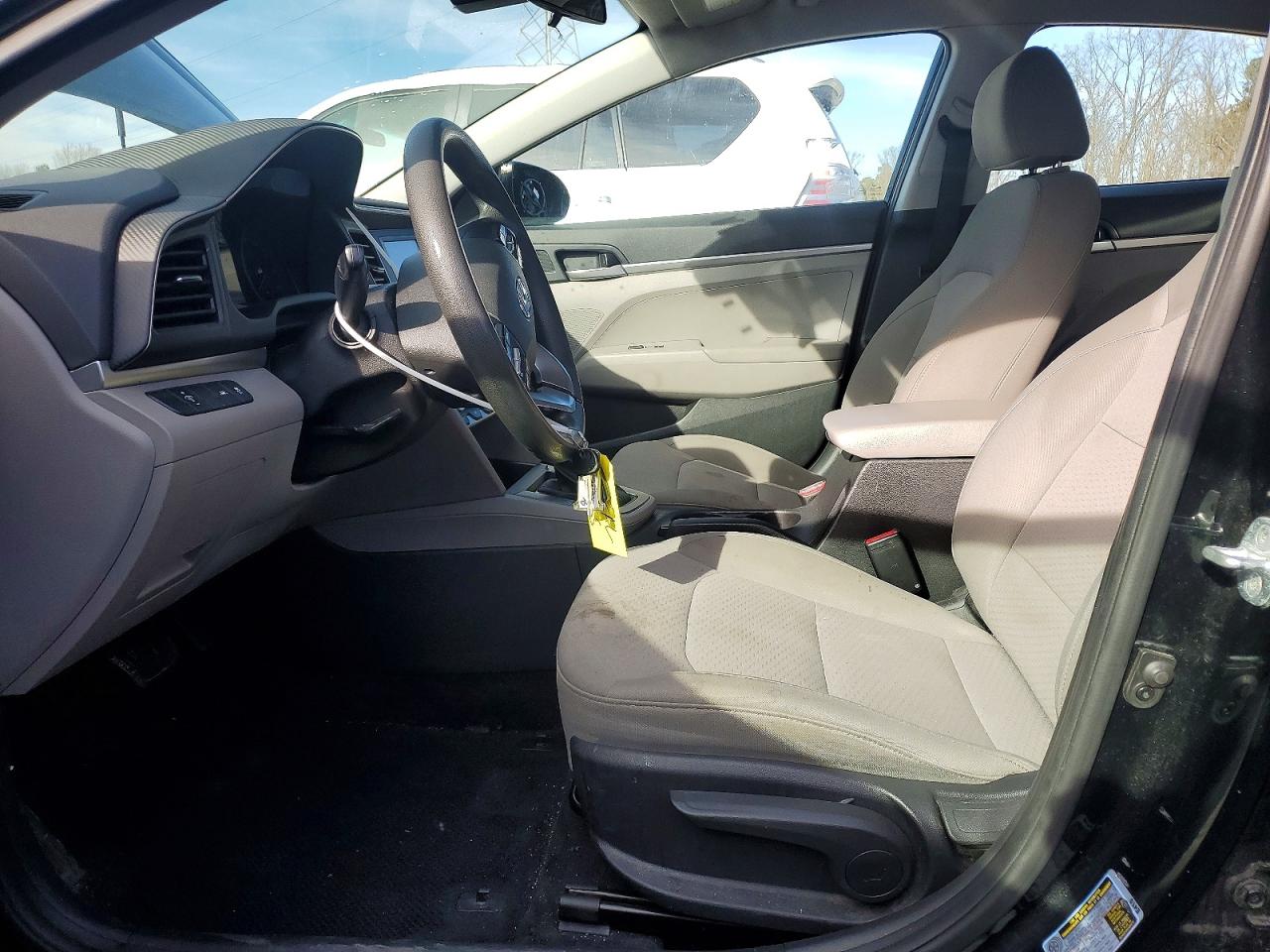 2020 HYUNDAI ELANTRA SE photo 7