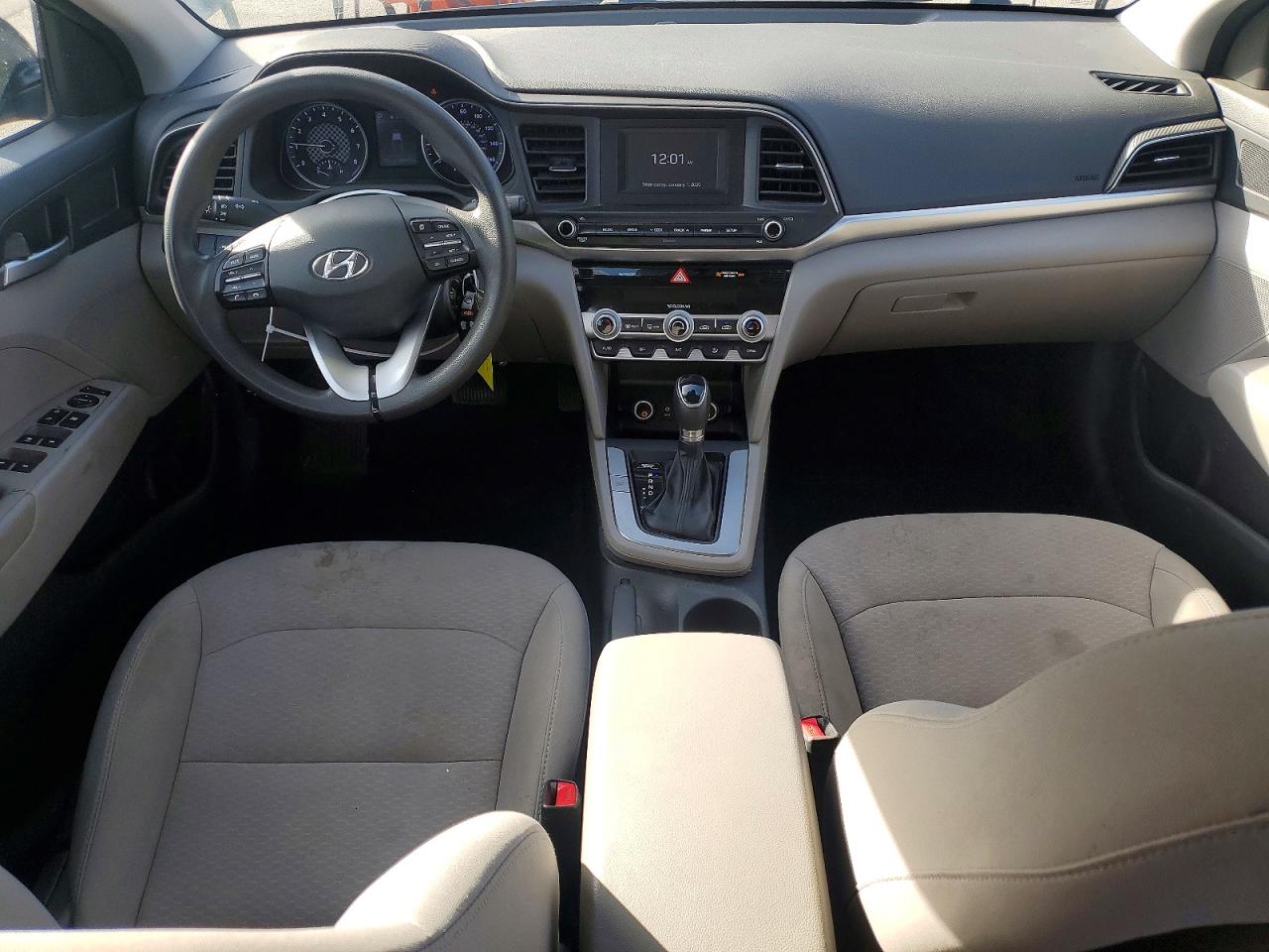 2020 HYUNDAI ELANTRA SE photo 8