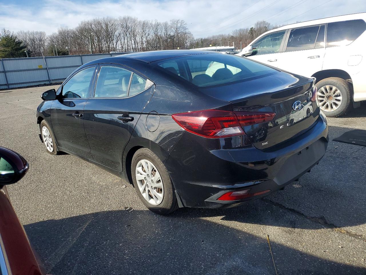 2020 HYUNDAI ELANTRA SE photo 2