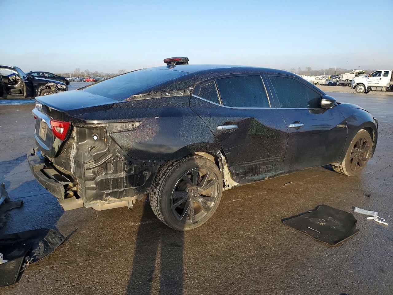 2017 NISSAN MAXIMA 3.5S photo 3