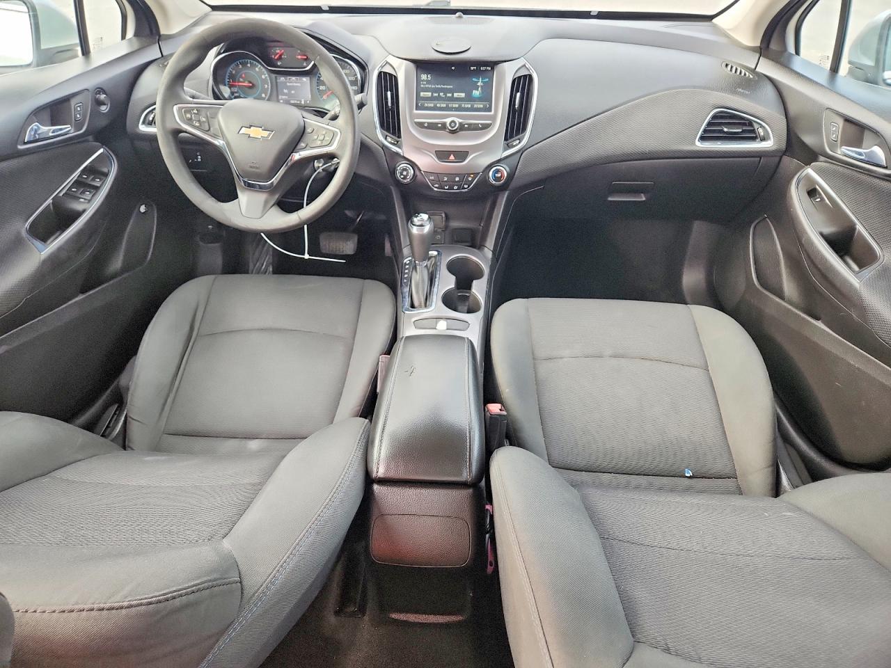 2016 CHEVROLET CRUZE LT photo 8