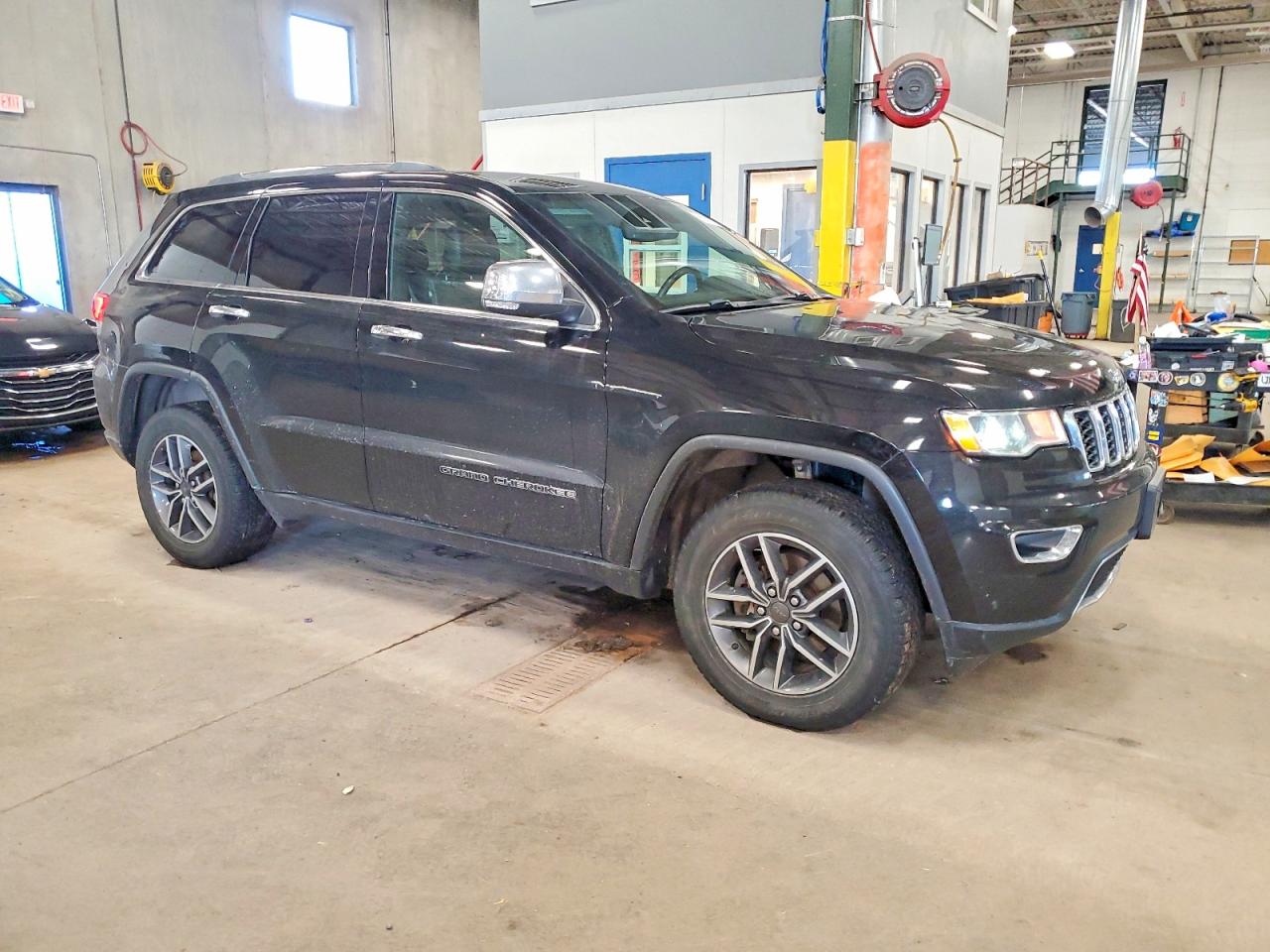 2019 JEEP GRAND CHEROKEE LIMITED photo 4