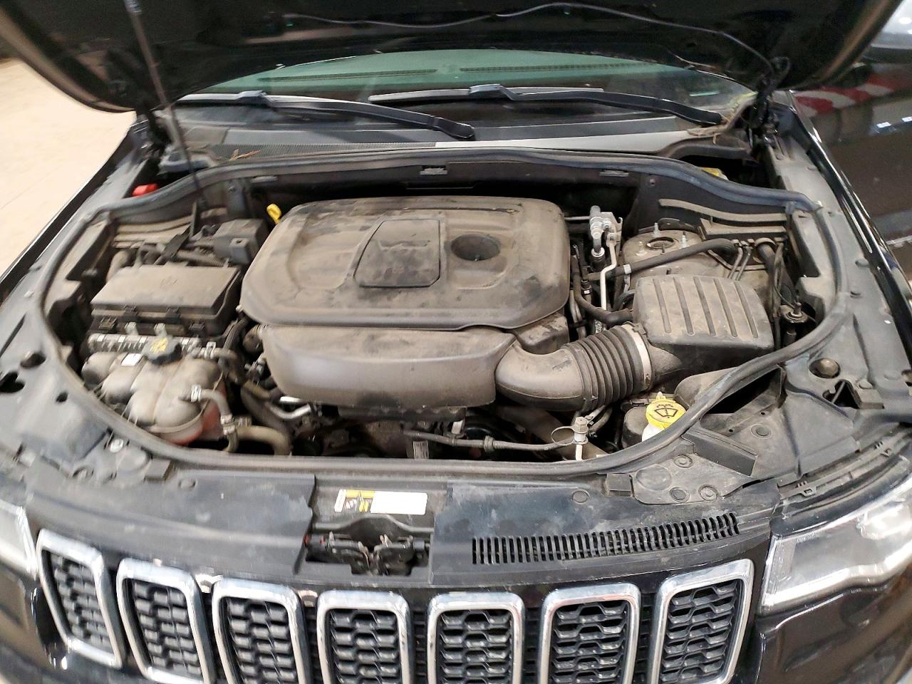 2019 JEEP GRAND CHEROKEE LIMITED photo 12
