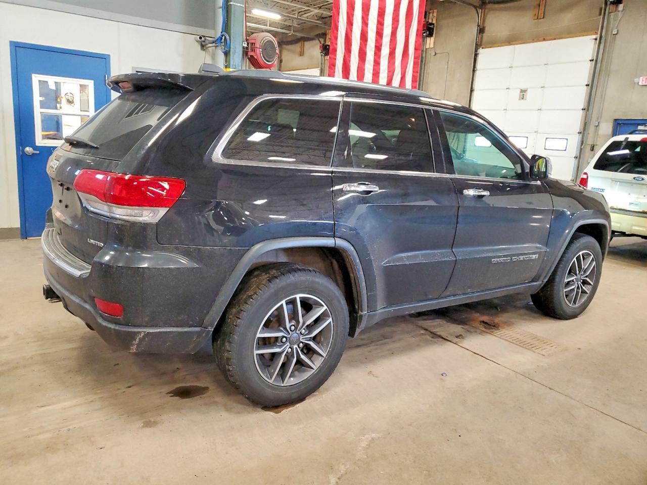 2019 JEEP GRAND CHEROKEE LIMITED photo 3