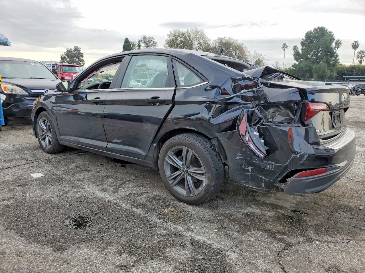 2023 VOLKSWAGEN JETTA SE photo 2