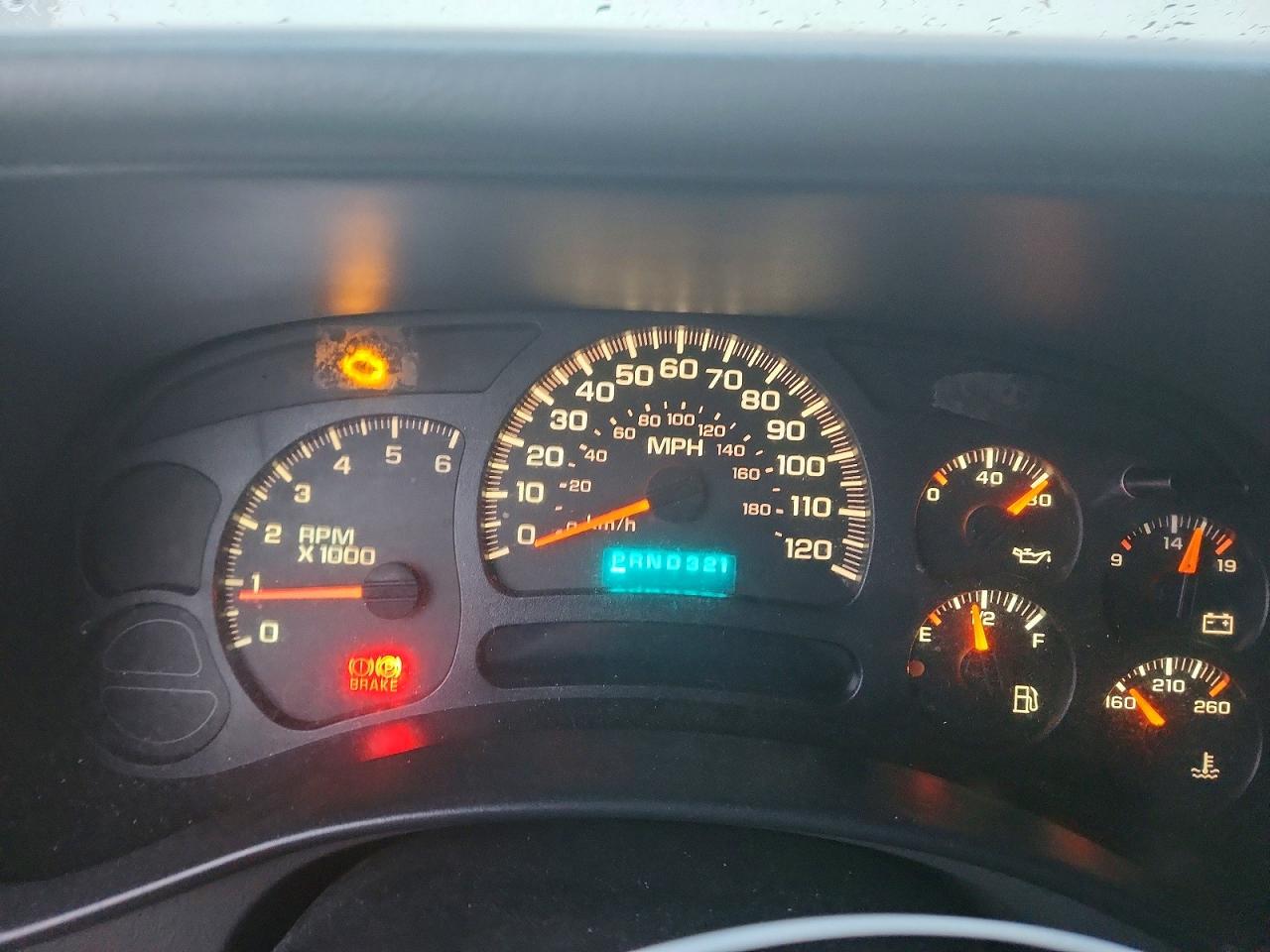 2003 GMC YUKON XL K1500 photo 9