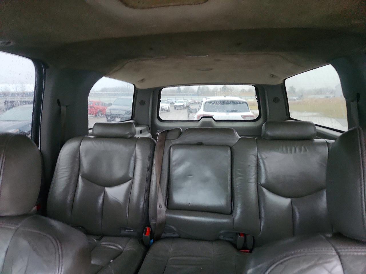 2003 GMC YUKON XL K1500 photo 10