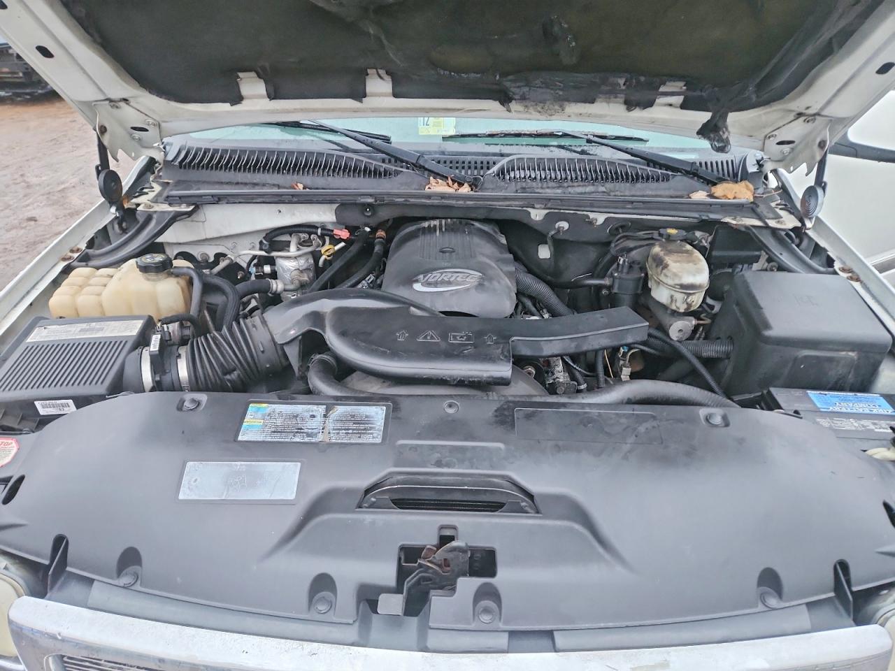 2003 GMC YUKON XL K1500 photo 12
