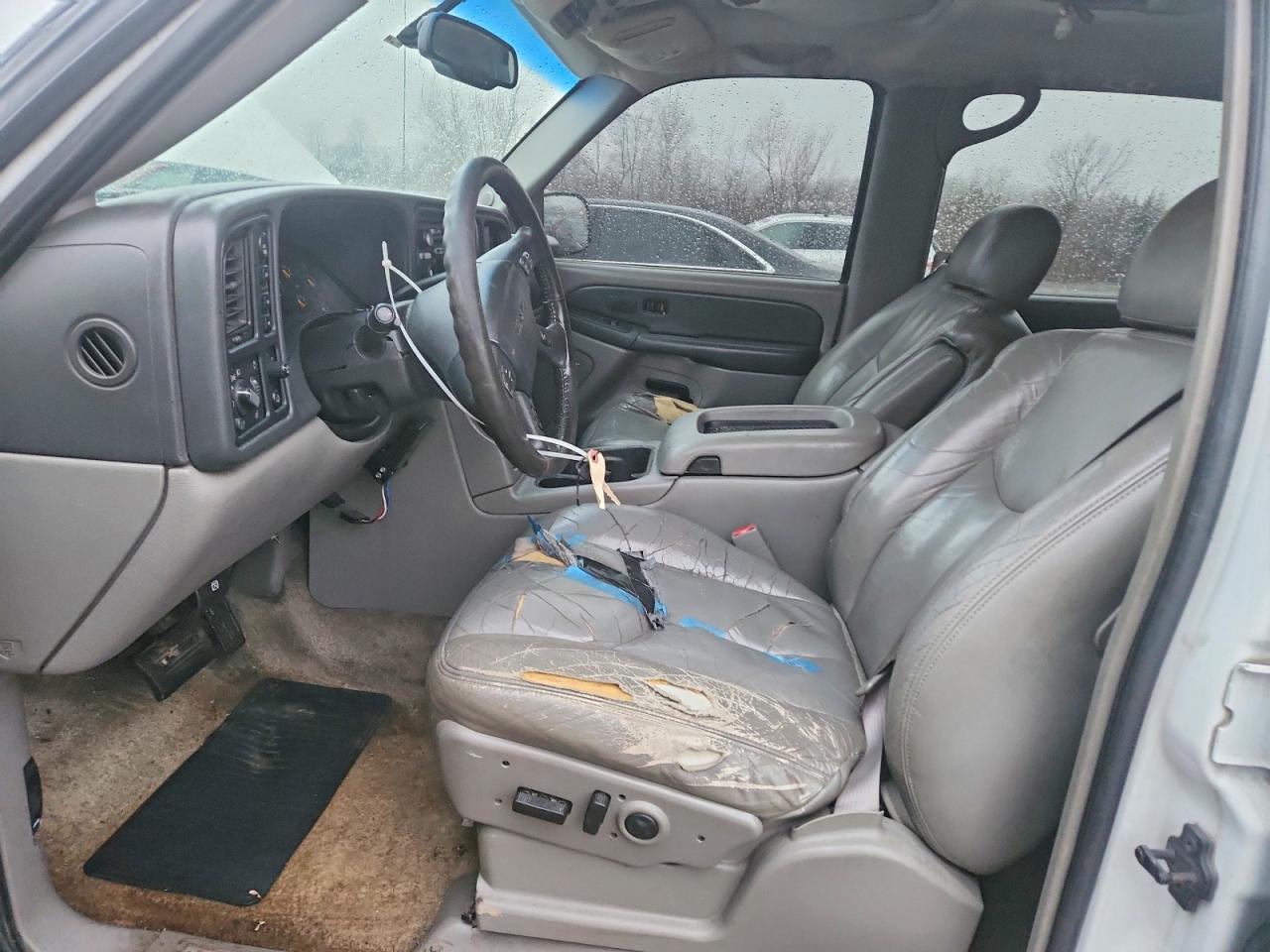 2003 GMC YUKON XL K1500 photo 7