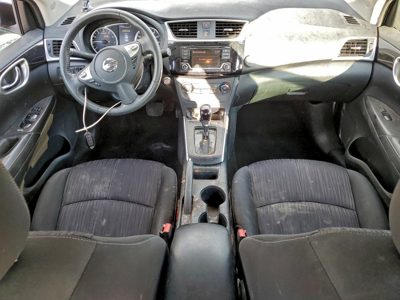 2017 NISSAN SENTRA S photo 8