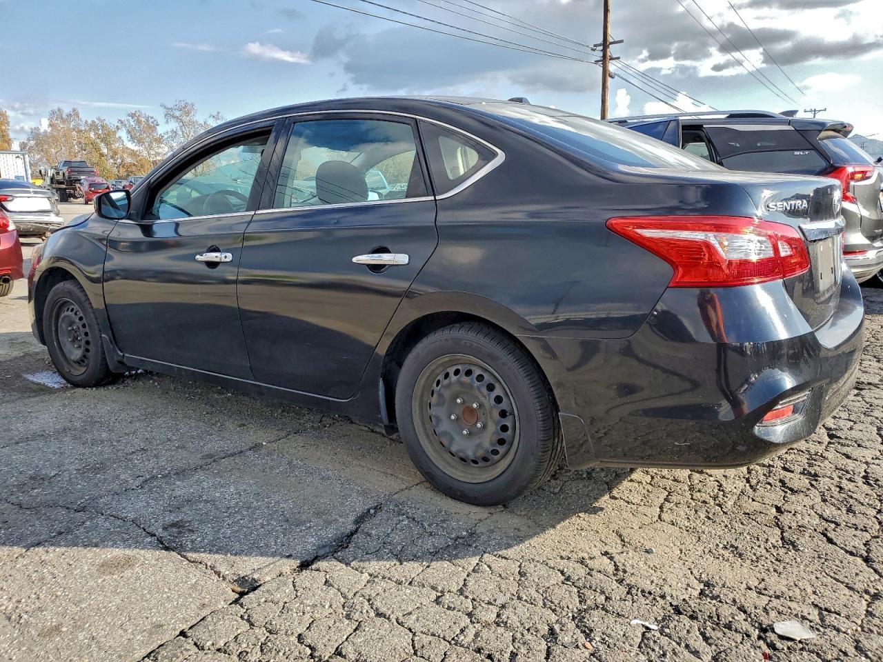 2017 NISSAN SENTRA S photo 2