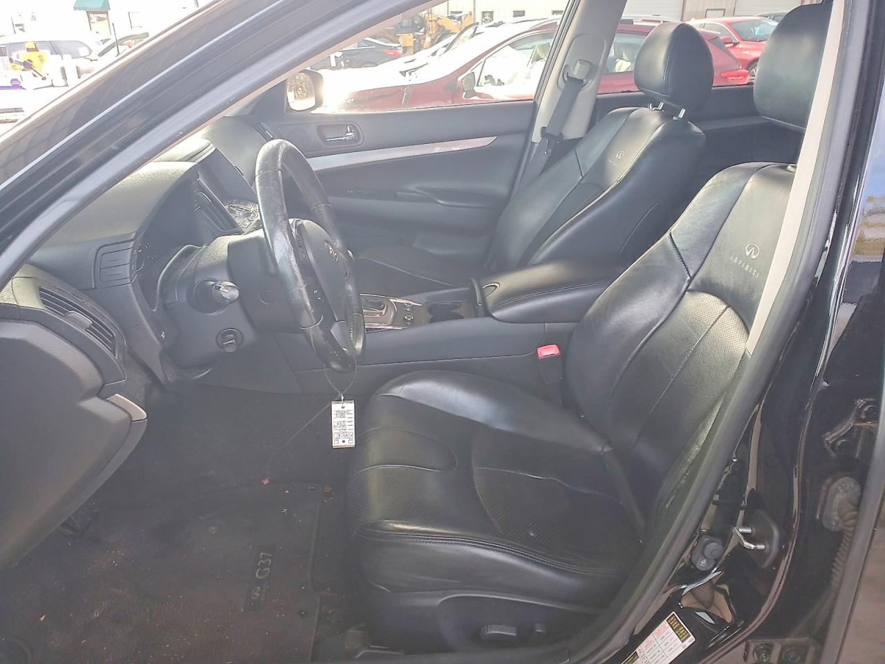 2012 INFINITI G37 BASE photo 7