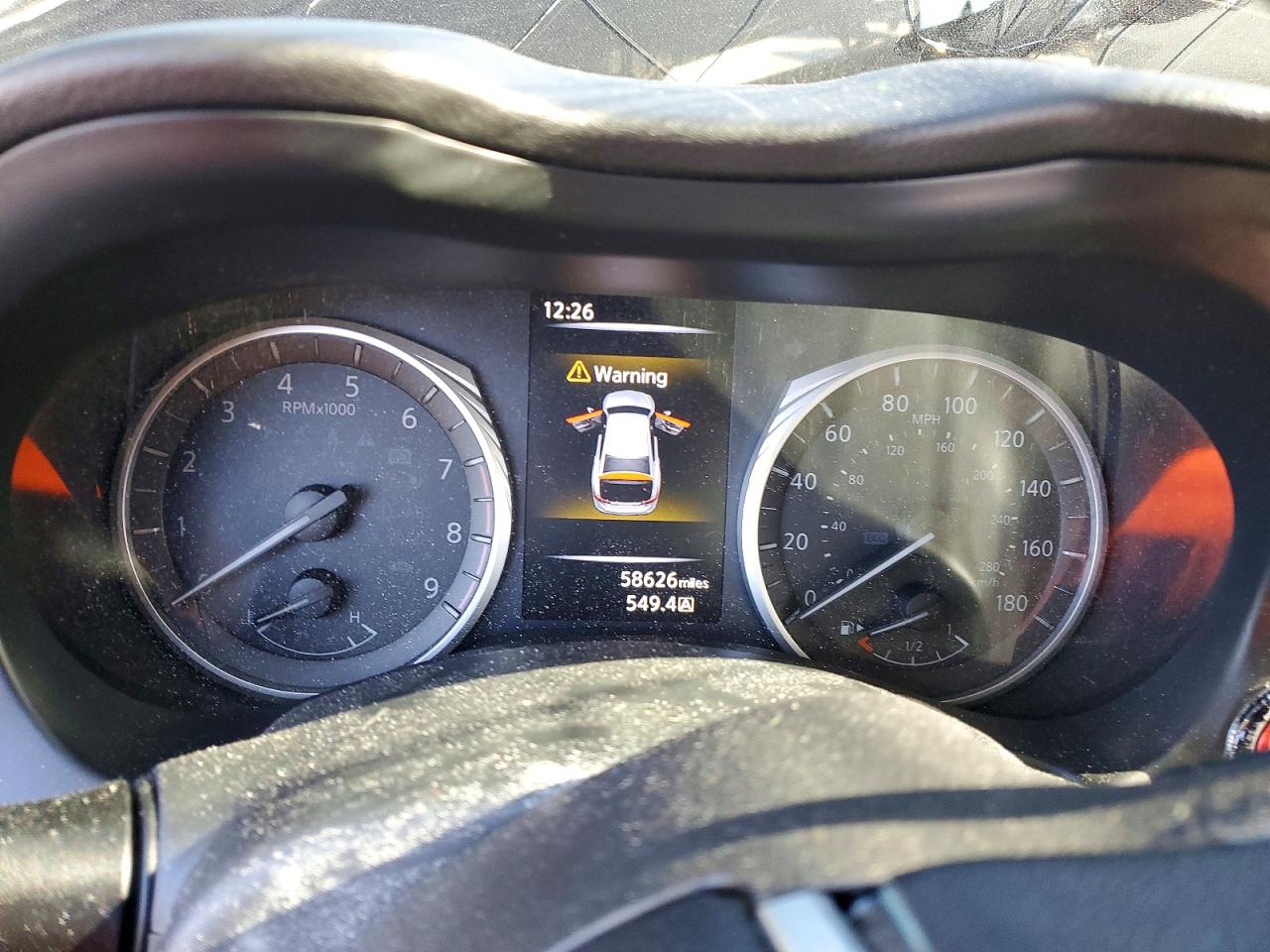 2018 INFINITI Q50 LUXE photo 9