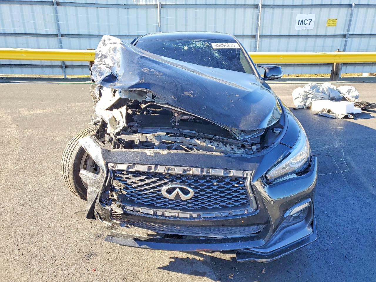 2018 INFINITI Q50 LUXE photo 5