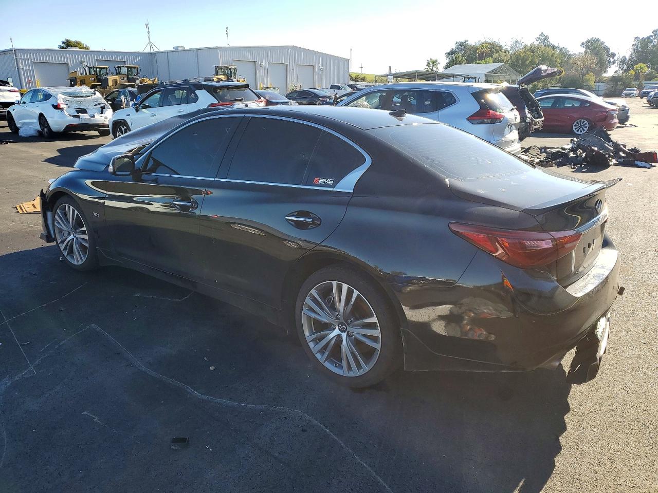 2018 INFINITI Q50 LUXE photo 2