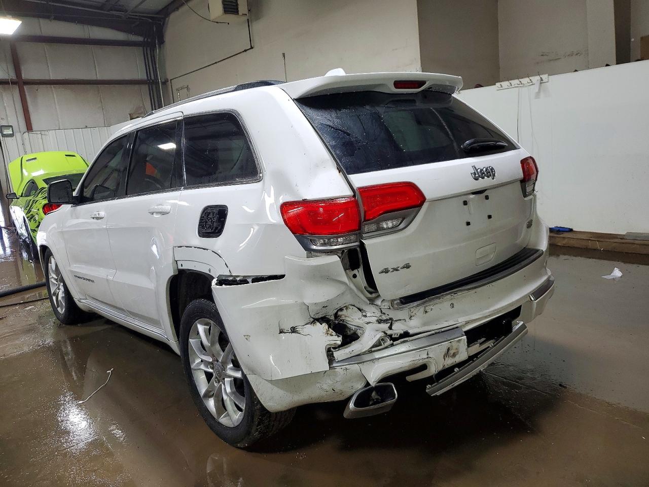 2016 JEEP GRAND CHEROKEE SUMMIT photo 2