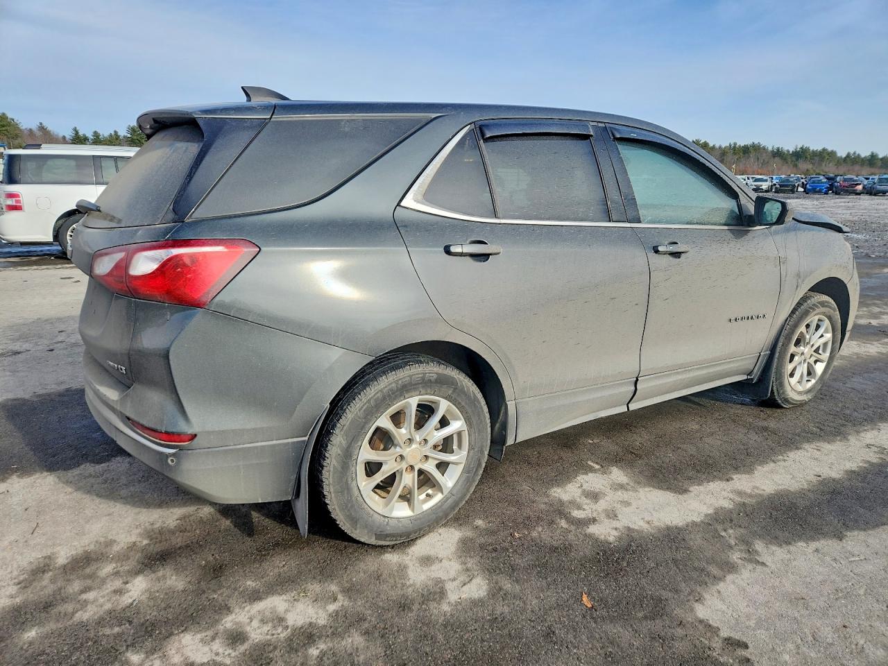 2020 CHEVROLET EQUINOX LT photo 3