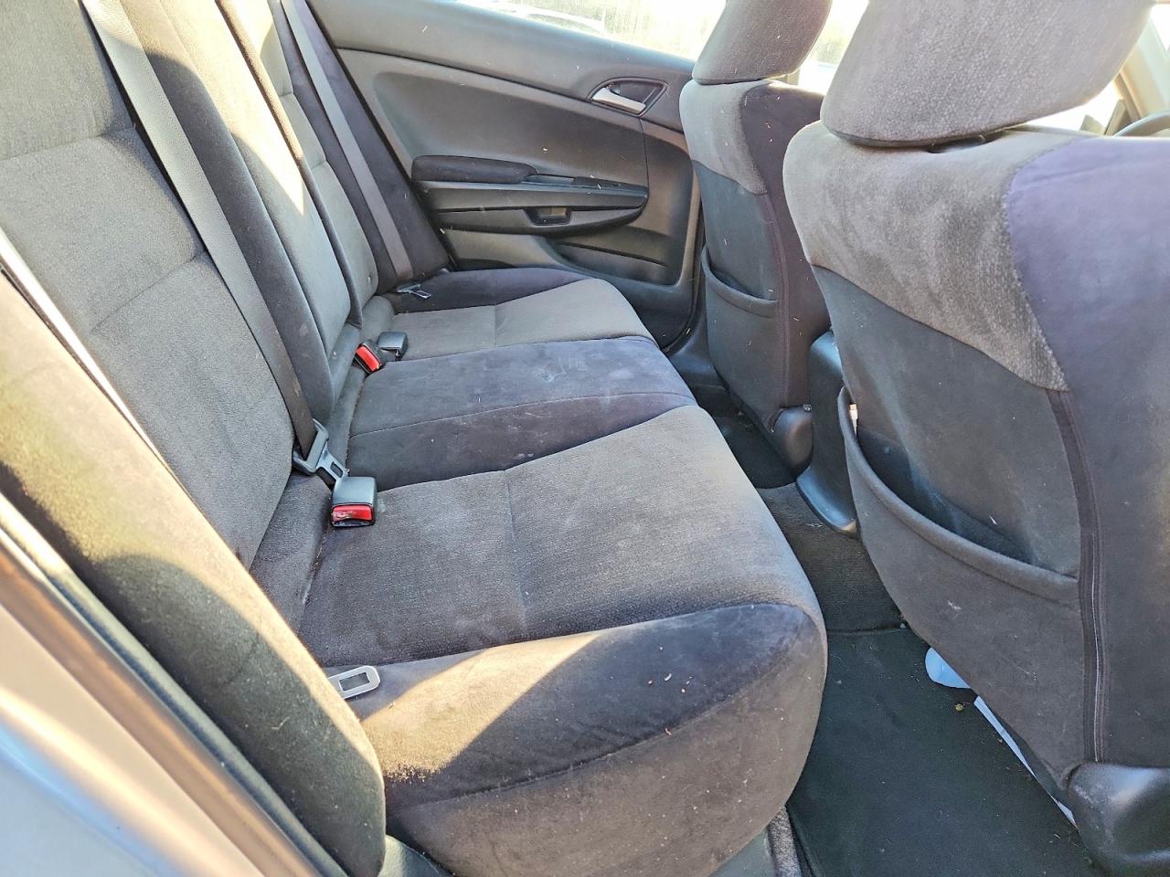 2009 HONDA ACCORD LX photo 10