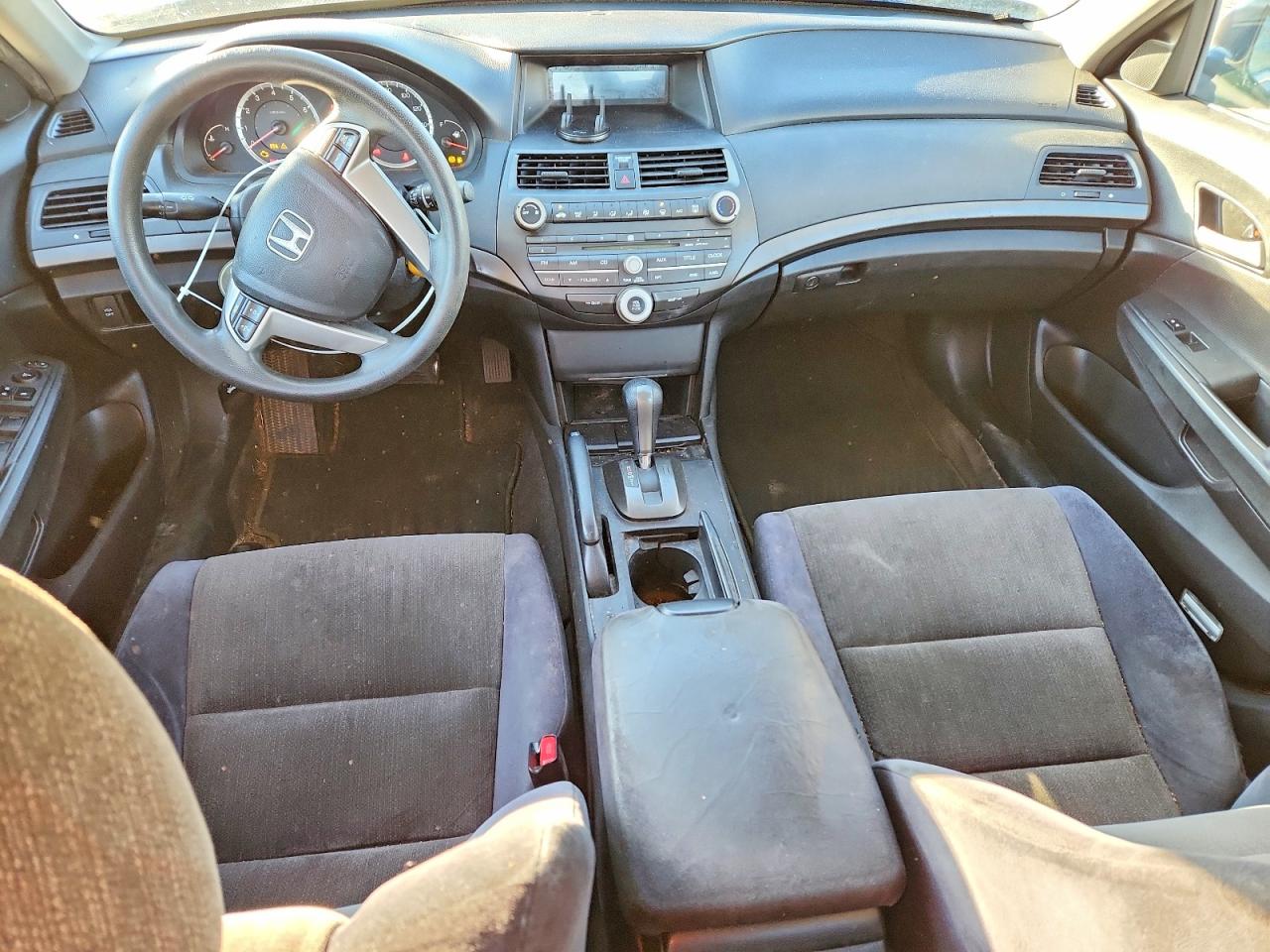 2009 HONDA ACCORD LX photo 8