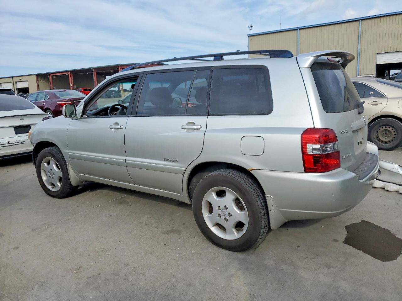 2007 TOYOTA HIGHLANDER SPORT photo 2