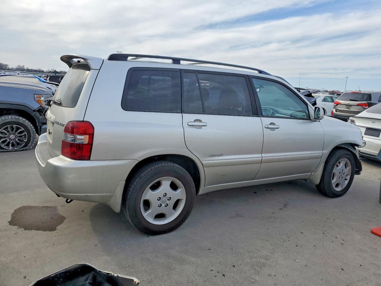 2007 TOYOTA HIGHLANDER SPORT photo 3