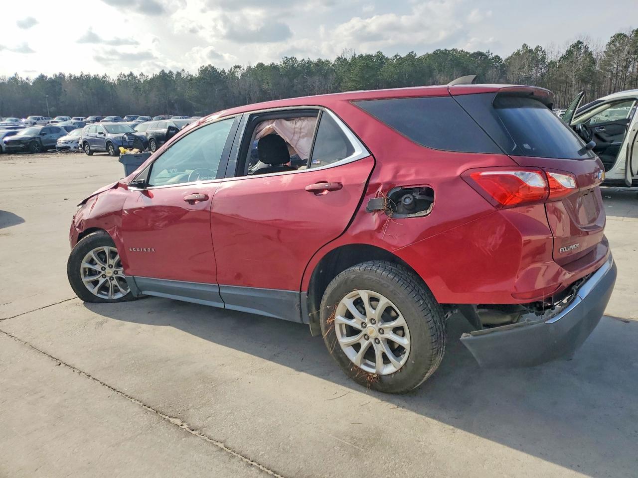 2018 CHEVROLET EQUINOX LT photo 2