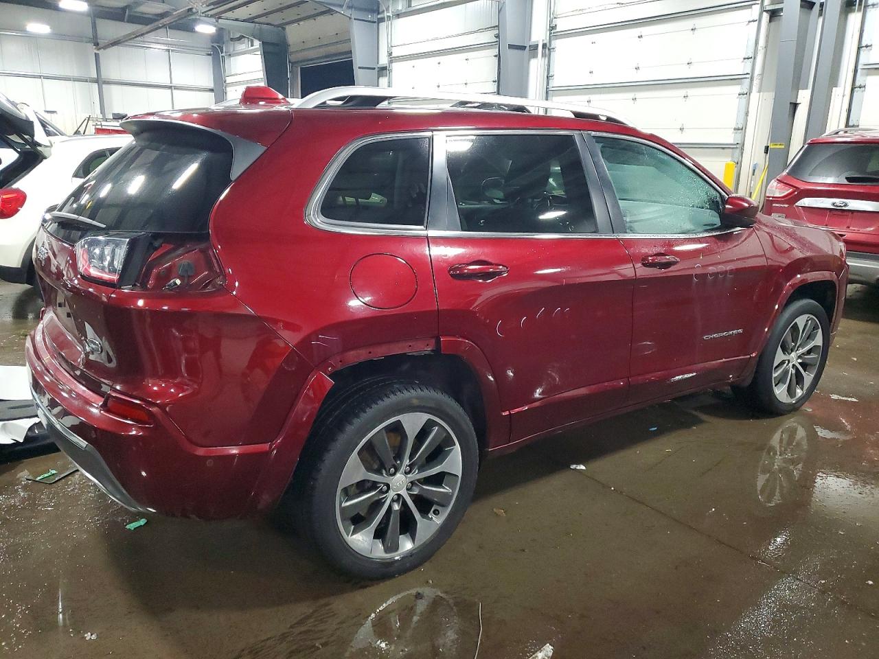 2019 JEEP CHEROKEE OVERLAND photo 3