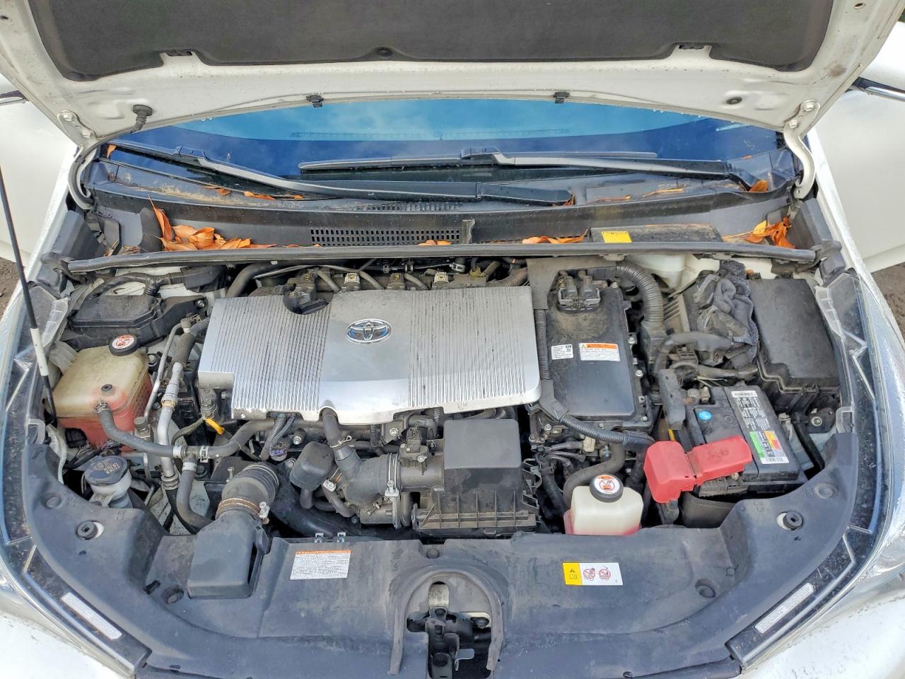 2017 TOYOTA PRIUS photo 11