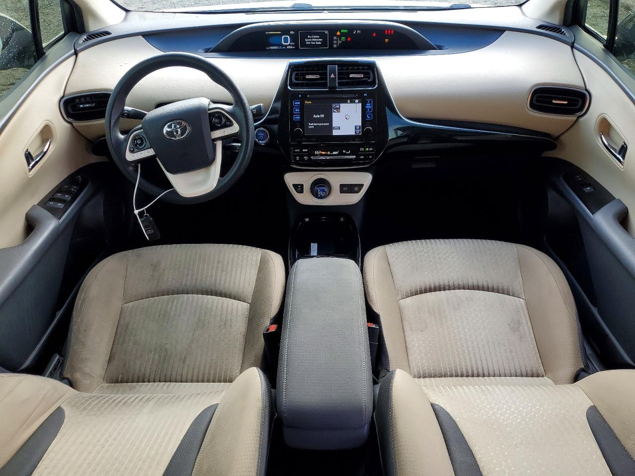2017 TOYOTA PRIUS photo 8