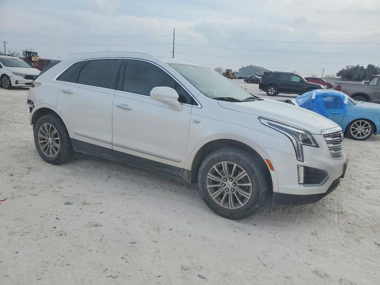 2018 CADILLAC XT5 LUXURY photo 4