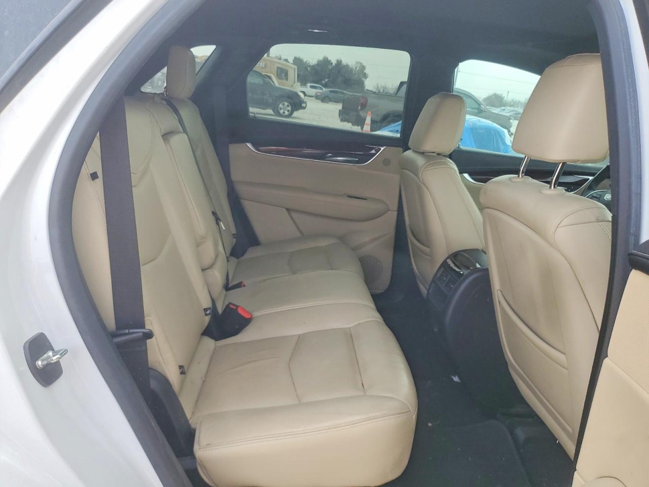 2018 CADILLAC XT5 LUXURY photo 11