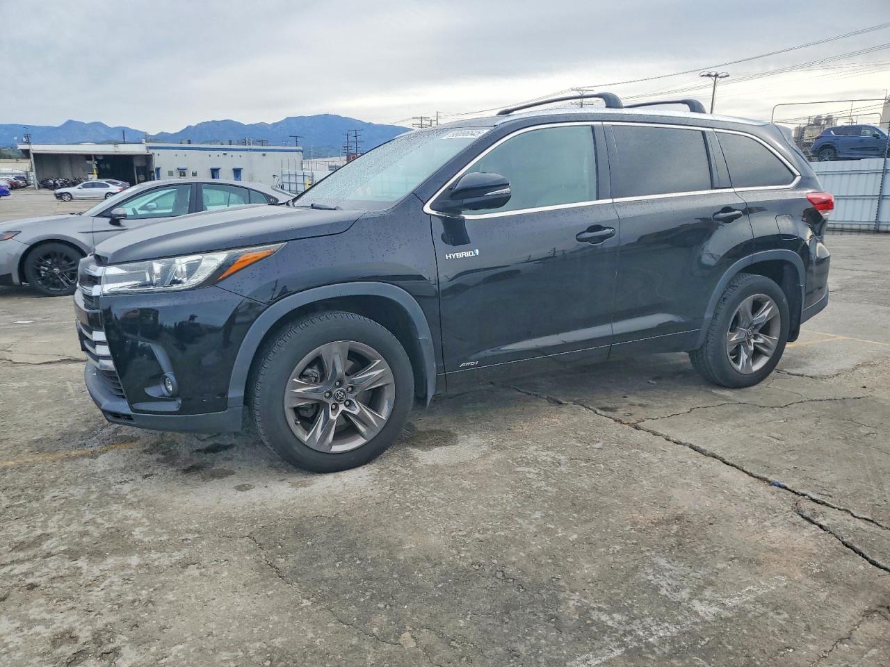 2019 TOYOTA HIGHLANDER