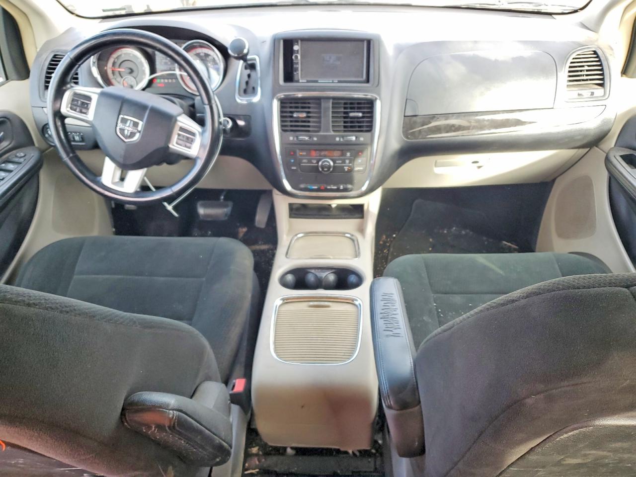 2012 DODGE GRAND CARAVAN CREW photo 8